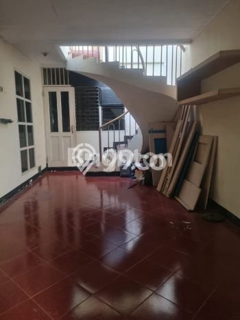 Rumah Elit LB 130m2 Siap Huni Desain Elegan di Citraland, Surabaya Rumah Elit LB 130m2 Siap Huni Desain Elegan di Citraland, Surabaya