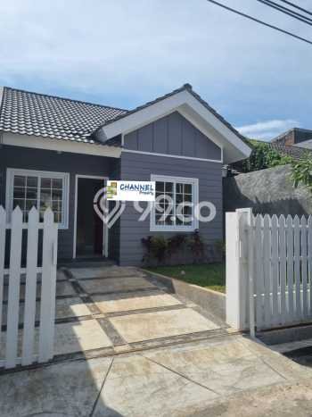Rumah di BSD Griya Loka, Tangerang, Luas 112m² LB 80m² Rumah di BSD Griya Loka, Tangerang, Luas 112m² LB 80m²