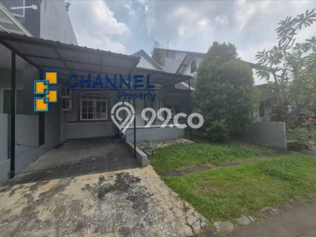 Rumah Modern di BSD, Tangerang Selatan, Luas 139m² Bangunan 125m² Rumah Modern di BSD, Tangerang Selatan, Luas 139m² Bangunan 125m²
