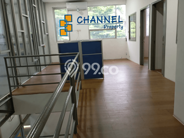 Gudang untuk disewa di BSD punya LT 400m2 & LB 400m2 harga sewa kompetitif Gudang untuk disewa di BSD punya LT 400m2 & LB 400m2 harga sewa kompetitif