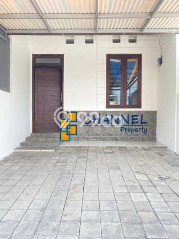 For Sale Rumah 2 Kamar Lokasi Ideal Bagus dan Strategis di BSD For Sale Rumah 2 Kamar Lokasi Ideal Bagus dan Strategis di BSD