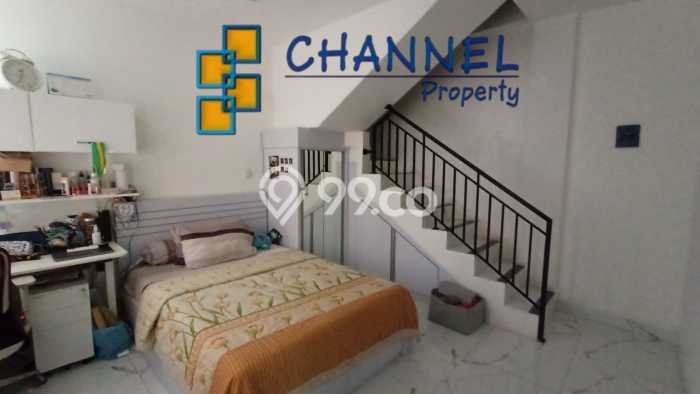 Siap Huni Hunian Elit 6 Kamar di BSD Dekat ke Mana Pun Siap Huni Hunian Elit 6 Kamar di BSD Dekat ke Mana Pun