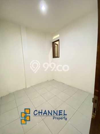 For Sale Rumah 2 Kamar Lokasi Ideal Bagus dan Strategis di BSD For Sale Rumah 2 Kamar Lokasi Ideal Bagus dan Strategis di BSD