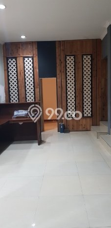 Unit Komersial Dijual di Jakarta Selatan LT 360m2 & LB 570m2 Unit Komersial Dijual di Jakarta Selatan LT 360m2 & LB 570m2