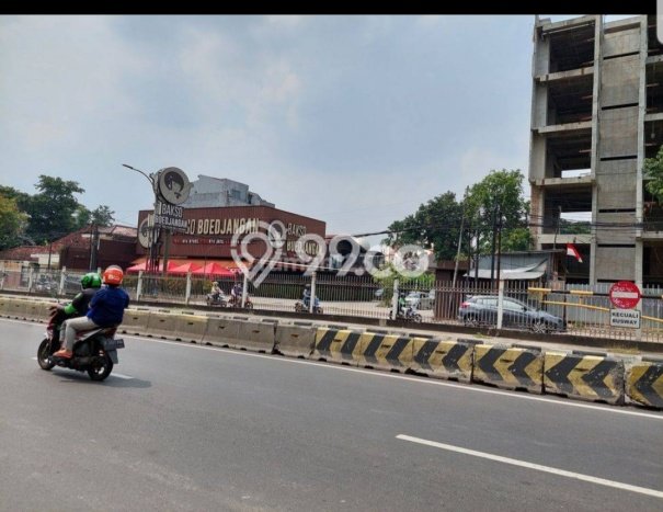 Dijual Komersial Kawasan Strategis di Menteng, Luas 3000m², Jalan Utama Dijual Komersial Kawasan Strategis di Menteng, Luas 3000m², Jalan Utama