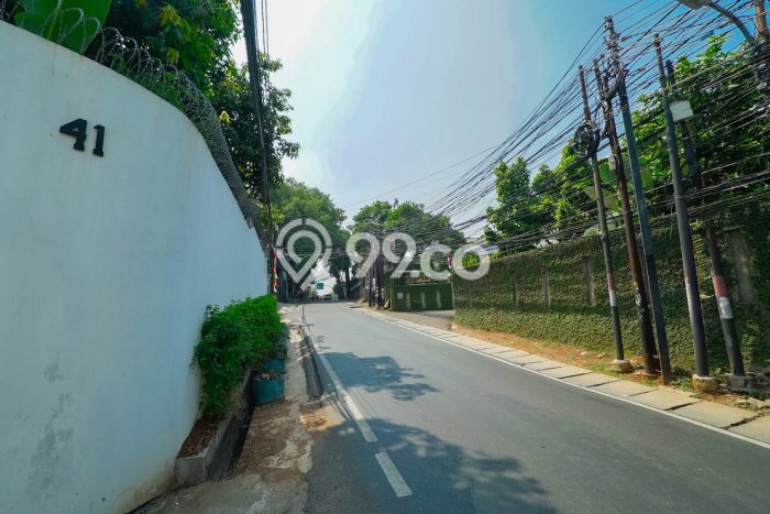 Ready to Use! Luxury House LT 1493m2 Desain Modern di Mampang Ready to Use! Luxury House LT 1493m2 Desain Modern di Mampang
