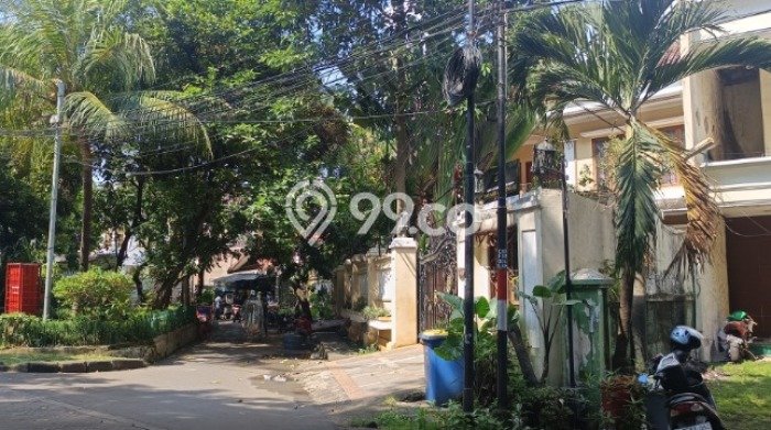Rumah Mewah LB 656m2 Siap Huni Desain Elegan di Pegangsaan, Jakarta Pusat Rumah Mewah LB 656m2 Siap Huni Desain Elegan di Pegangsaan, Jakarta Pusat