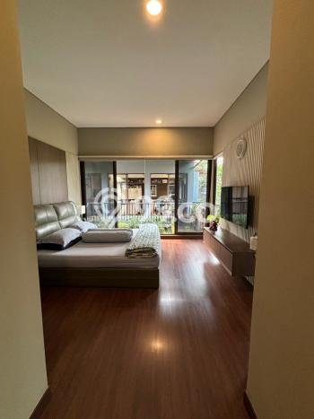 BEST INVESTMENT! Rumah area , LT 324m2m² Bangunan 350m2m² BEST INVESTMENT! Rumah area , LT 324m2m² Bangunan 350m2m²