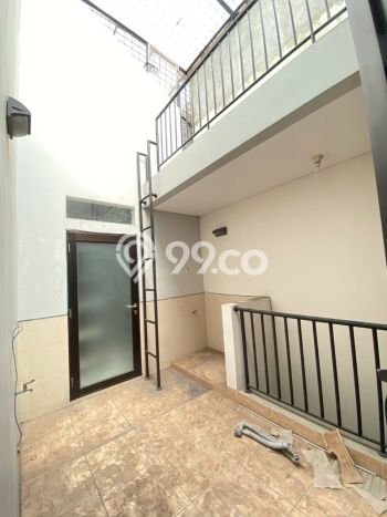 Hunian Asri 4 KT di Alam Sutera, Tangerang - LT 250m² Hunian Asri 4 KT di Alam Sutera, Tangerang - LT 250m²