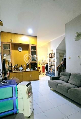 HOT LISTING! Rumah Siap Huni di , Luas 92m2m² Bangunan 102m2m² HOT LISTING! Rumah Siap Huni di , Luas 92m2m² Bangunan 102m2m²