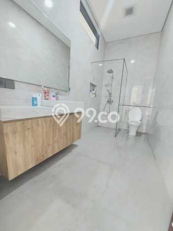 Dijual Rumah Mewah Megah Dengan View Eksklusif di Alam Sutera, Tangerang Dijual Rumah Mewah Megah Dengan View Eksklusif di Alam Sutera, Tangerang
