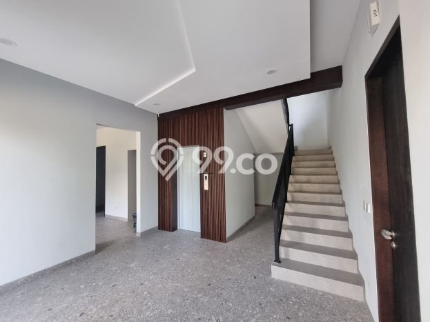 For Sale! Premium House LT 204m2 Desain Elegan di Alam Sutera For Sale! Premium House LT 204m2 Desain Elegan di Alam Sutera