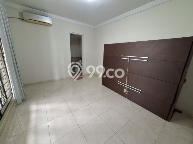 Rumah di , Luas 200m2m², Bangunan 130m2m² Rumah di , Luas 200m2m², Bangunan 130m2m²
