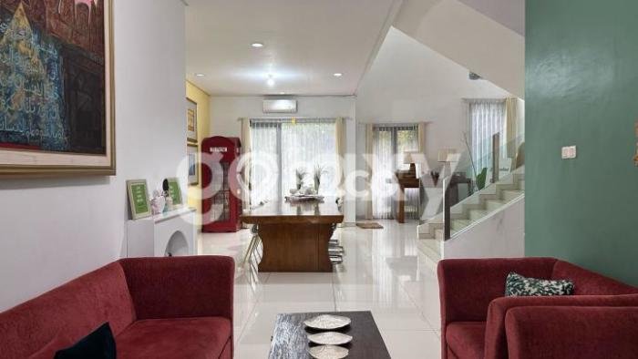 BEST OFFER! Rumah Siap Huni di , Luas 480m2m² Bangunan 300m2m² BEST OFFER! Rumah Siap Huni di , Luas 480m2m² Bangunan 300m2m²