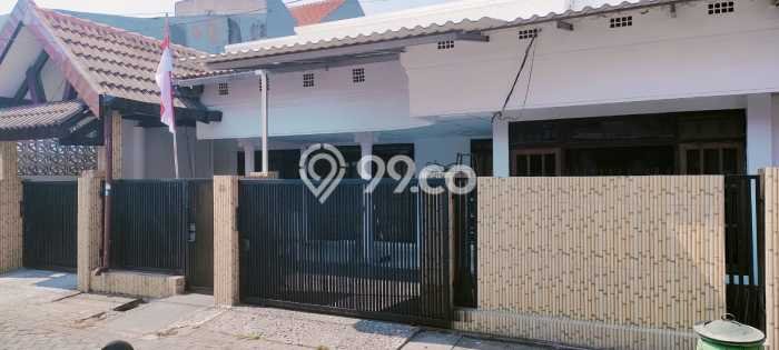 Jual Rumah Favorit Siap Huni LB 150m2 di Dukuh Pakis, Surabaya Jual Rumah Favorit Siap Huni LB 150m2 di Dukuh Pakis, Surabaya