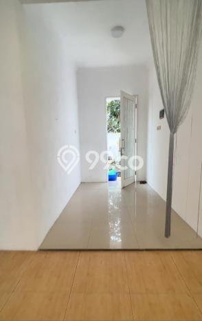 Jual Rumah Eksklusif 2 KT di Pakuwon CIty, Surabaya Jual Rumah Eksklusif 2 KT di Pakuwon CIty, Surabaya