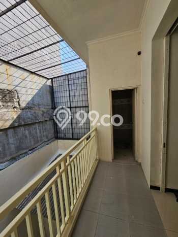 Rumah Strategis Minimalis Lb 109m2 di Kenjeran, Surabaya Rumah Strategis Minimalis Lb 109m2 di Kenjeran, Surabaya