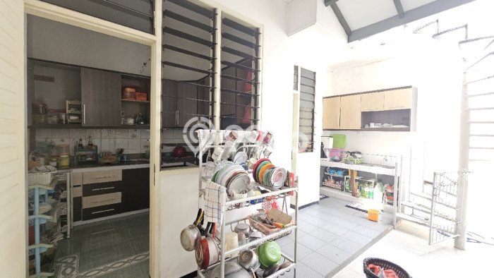 Dijual Rumah Premium dengan Fasilitas Sekitar Komplit di Wiyung, Surabaya Dijual Rumah Premium dengan Fasilitas Sekitar Komplit di Wiyung, Surabaya