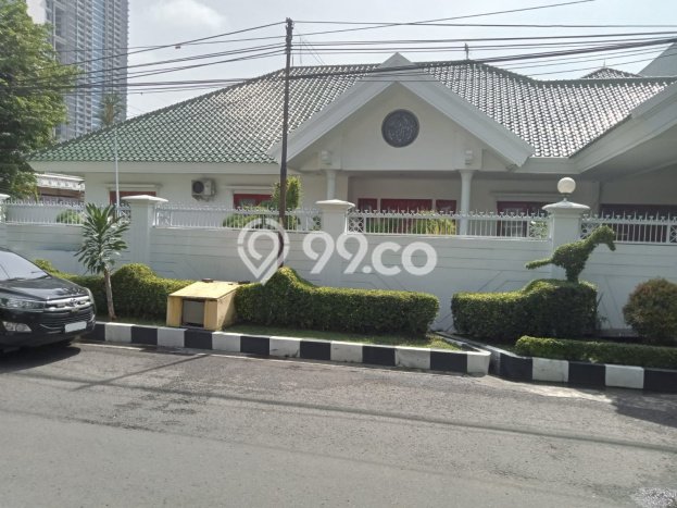 Hunian Mewah LB 600m2 Siap Pakai Desain Elegan di Mayjen Sungkono, Surabaya Hunian Mewah LB 600m2 Siap Pakai Desain Elegan di Mayjen Sungkono, Surabaya