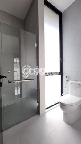 Ready to Use! Premium House LT 180m2 Desain Modern di Citraland Ready to Use! Premium House LT 180m2 Desain Modern di Citraland