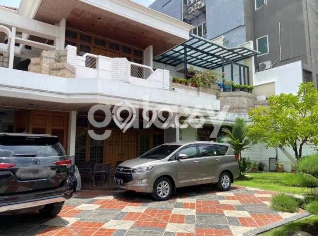 Hunian Mewah LB 1500m2 Siap Pakai Desain Elegan di Surabaya Kota, Surabaya Hunian Mewah LB 1500m2 Siap Pakai Desain Elegan di Surabaya Kota, Surabaya