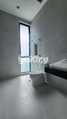 Ready to Use! Premium House LT 180m2 Desain Modern di Citraland Ready to Use! Premium House LT 180m2 Desain Modern di Citraland