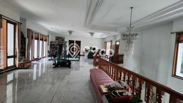 Dijual Hunian Mewah dengan Fasilitas Sekitar Lengkap di Tandes, Surabaya Dijual Hunian Mewah dengan Fasilitas Sekitar Lengkap di Tandes, Surabaya