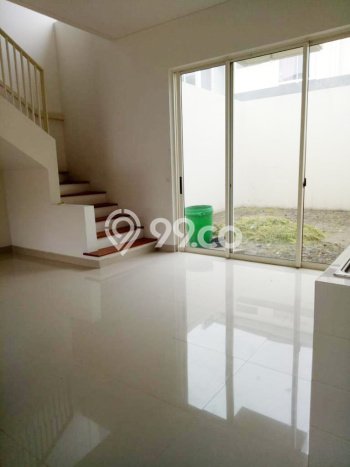 Hunian Cantik Modern Lb 180m2 di Lakarsantri, Surabaya Hunian Cantik Modern Lb 180m2 di Lakarsantri, Surabaya