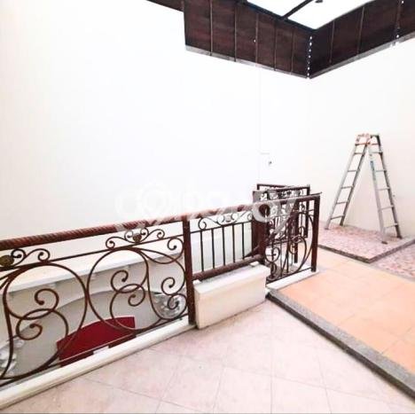 Rumah Sewa Surabaya LT 200m2 LB 300m2 Area Surabaya Kota Rumah Sewa Surabaya LT 200m2 LB 300m2 Area Surabaya Kota