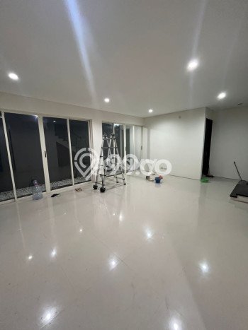 Hunian Mewah Dijual LT 160m2 di Sambikerep, Surabaya Hunian Mewah Dijual LT 160m2 di Sambikerep, Surabaya
