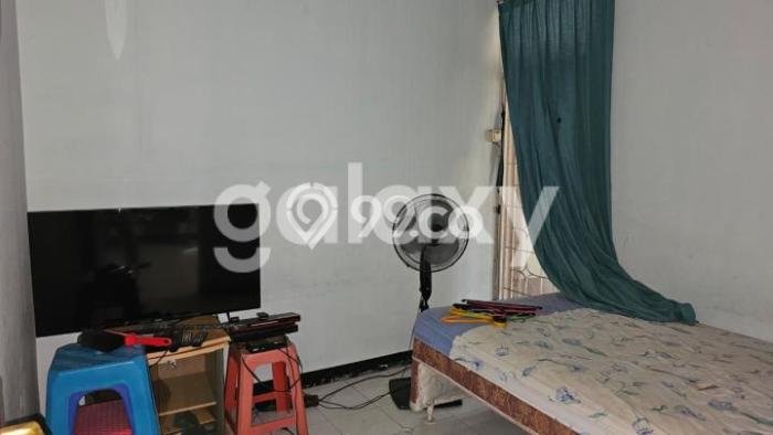 For Sale Hunian Rumah Terawat 3 Kamar di Citraland, Surabaya For Sale Hunian Rumah Terawat 3 Kamar di Citraland, Surabaya