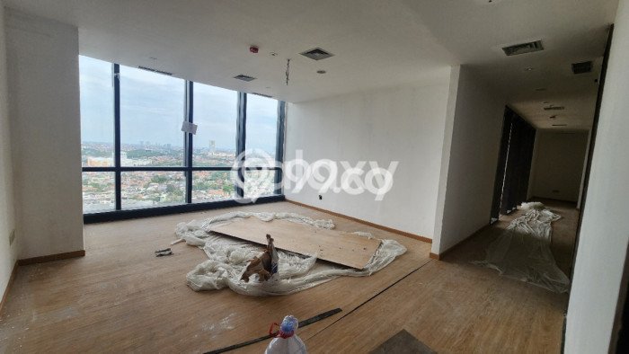 Disewakan Kantor di Pusat Kota Surabaya Ramai Strategis Disewakan Kantor di Pusat Kota Surabaya Ramai Strategis