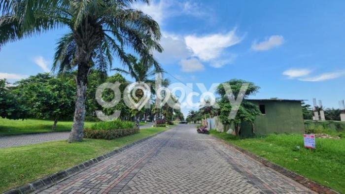 Untuk Dijual Tanah 600m2 di Graha, Surabaya Untuk Dijual Tanah 600m2 di Graha, Surabaya