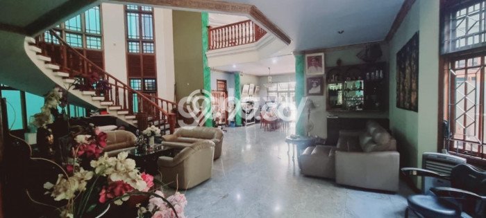 For Sale Rumah Elit Exclusive di Gubeng, Surabaya For Sale Rumah Elit Exclusive di Gubeng, Surabaya