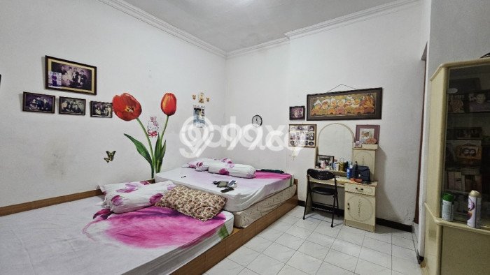 PROPERTI PILIHAN! Rumah area Sukolilo, LT 300m² LB 200m² PROPERTI PILIHAN! Rumah area Sukolilo, LT 300m² LB 200m²