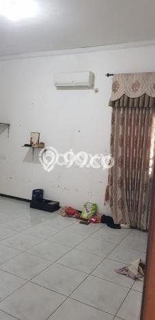 Siap Huni Rumah Mewah 5 Kamar di Rungkut Dekat ke Mana Pun Siap Huni Rumah Mewah 5 Kamar di Rungkut Dekat ke Mana Pun