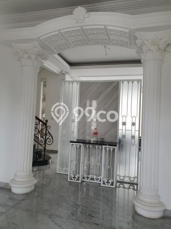 Jual Rumah Mewah Megah Dengan View Eksklusif di Singgasana, Bandung Jual Rumah Mewah Megah Dengan View Eksklusif di Singgasana, Bandung