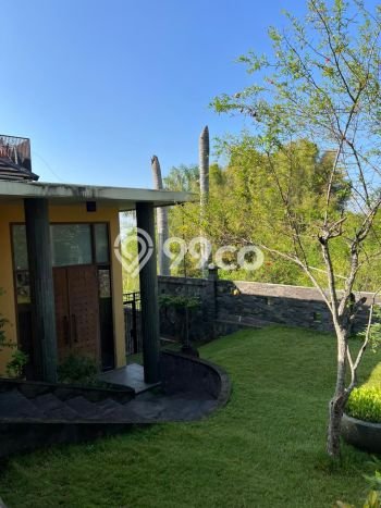 Dijual Rumah Mewah Elegan Dengan View Eksklusif di Dago Pakar, Bandung Dijual Rumah Mewah Elegan Dengan View Eksklusif di Dago Pakar, Bandung