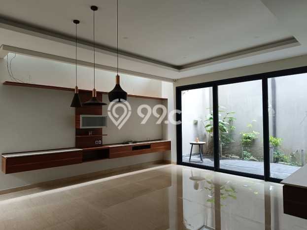 Rumah Elit Modern Tanpa Renovasi di Gatot Subroto Bandung Rumah Elit Modern Tanpa Renovasi di Gatot Subroto Bandung