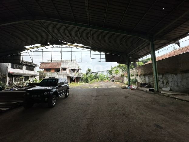 Unit Komersial Dijual di Bandung LT 2580m2 & LB 1150m2 Unit Komersial Dijual di Bandung LT 2580m2 & LB 1150m2