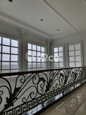 Jual Rumah Mewah Megah Dengan View Eksklusif di Singgasana, Bandung Jual Rumah Mewah Megah Dengan View Eksklusif di Singgasana, Bandung