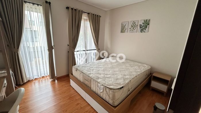 Rumah Sewa Bandung LT 120m2 LB 200m2 Area Kota Baru Parahyangan Rumah Sewa Bandung LT 120m2 LB 200m2 Area Kota Baru Parahyangan