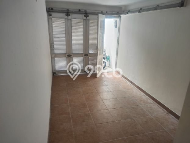 Rumah Sewa Bandung LT 240m2 LB 140m2 Area Kota Baru Parahyangan Rumah Sewa Bandung LT 240m2 LB 140m2 Area Kota Baru Parahyangan