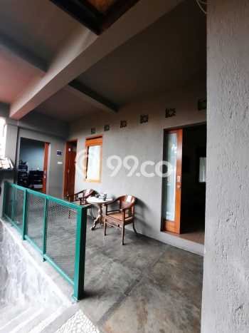 Ready to Use! Premium House LT 533m2 Desain Modern di Cigadung Ready to Use! Premium House LT 533m2 Desain Modern di Cigadung