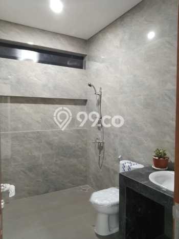 Ready to Use! Luxury House LT 147m2 Desain Modern di Mekar Wangi Ready to Use! Luxury House LT 147m2 Desain Modern di Mekar Wangi