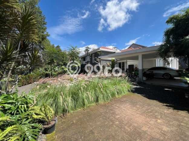 Rumah Elit Modern Siap Huni di Setiabudi Bandung Rumah Elit Modern Siap Huni di Setiabudi Bandung