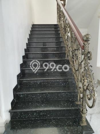 Jual Rumah Mewah Megah Dengan View Eksklusif di Singgasana, Bandung Jual Rumah Mewah Megah Dengan View Eksklusif di Singgasana, Bandung