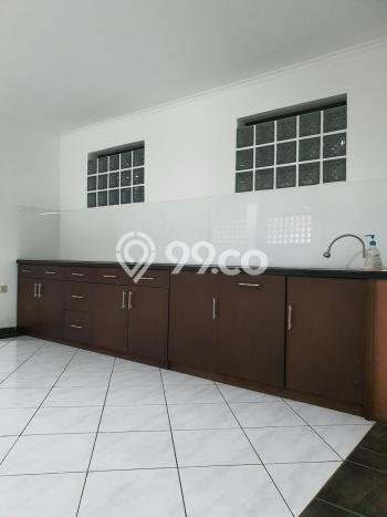 Jual Rumah Mewah Megah Dengan View Eksklusif di Singgasana, Bandung Jual Rumah Mewah Megah Dengan View Eksklusif di Singgasana, Bandung