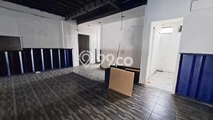 Ruko Disewa di Bandung dengan LB 250m2 Area Komersial Ramai Ruko Disewa di Bandung dengan LB 250m2 Area Komersial Ramai