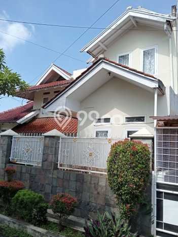 Disewakan Segera Rumah Kondisi Baik di Area Lengkong, Bandung Disewakan Segera Rumah Kondisi Baik di Area Lengkong, Bandung